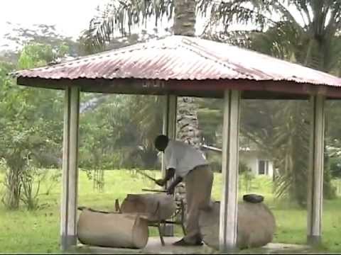 Youtube: Glockengeläute in Kamerun