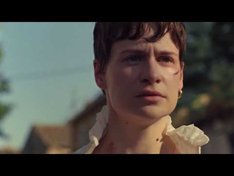 Youtube: Christine and the Queens - The Walker (Official Music Video)