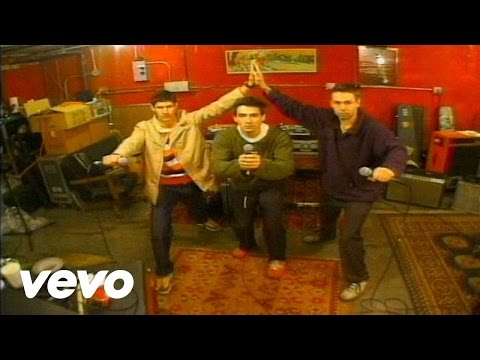 Youtube: Beastie Boys - Three MC's And One DJ
