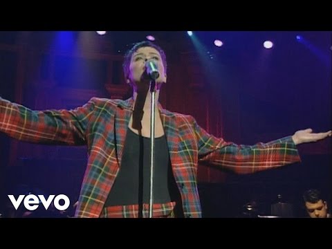 Youtube: Lisa Stansfield - So Natural (Live At The Royal Albert Hall 1994)
