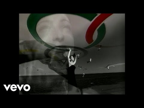 Youtube: Gloria Estefan - Reach
