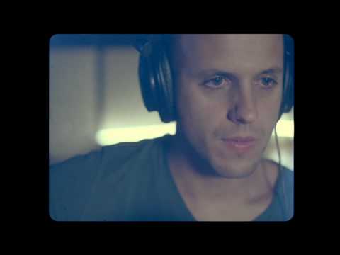 Youtube: Milow & Marit Larsen - Out of My Hands (Official Music Video HD)