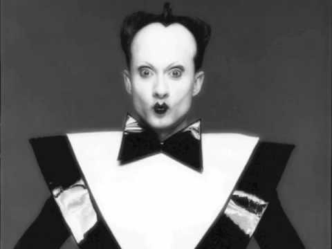 Youtube: Klaus Nomi - Simple Man