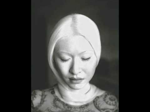 Youtube: Aphex Twin - Falling Free (Sensation White)