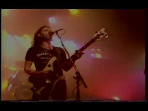 Youtube: Motorhead - Bomber