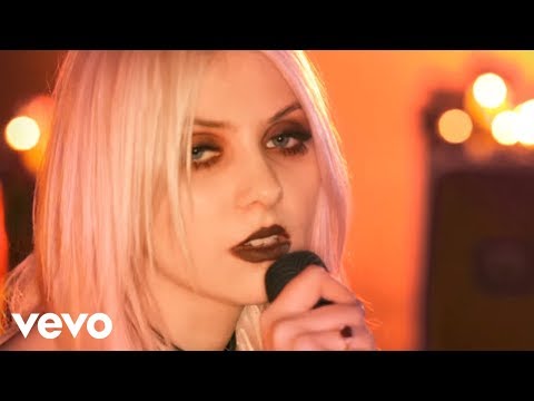 Youtube: The Pretty Reckless - Just Tonight (Official Music Video)