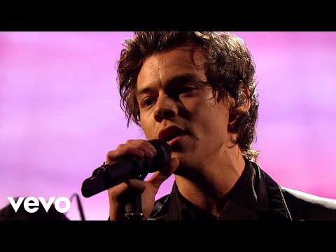 Youtube: Harry Styles - Sign of the Times (Live on The Graham Norton Show)