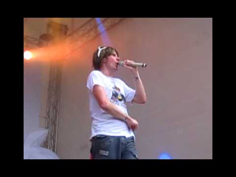 Youtube: Malle in Halle 2012 Mickie Krause - geh doch zu Hause du alte Sch...