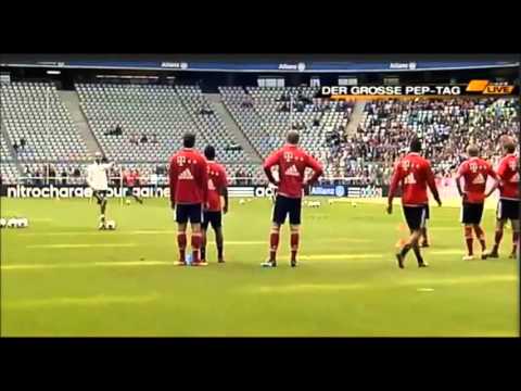 Youtube: Pep Guardiola Erstes Bayern Training 26.06.2013 (First Bayern Training with Guardiola)