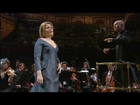 Youtube: Renée Fleming sings Exsultate Jubilate (Mozart)
