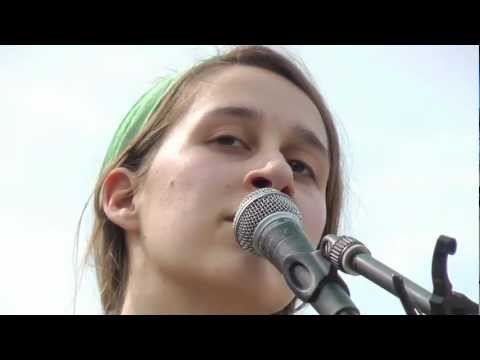 Youtube: Elen Wendt singt im Mauerpark Berlin