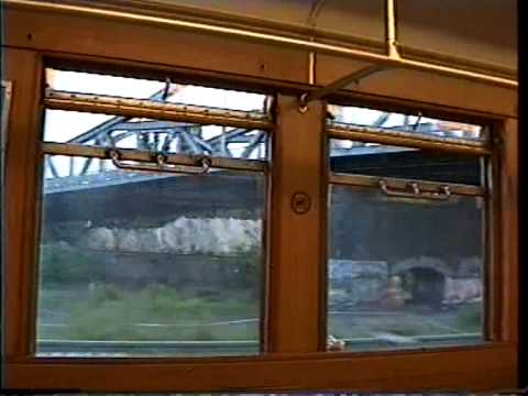 Youtube: S Bahn Berlin Altbauwagen ET 475  Holzklasse