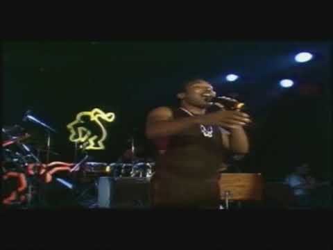 Youtube: George Benson - The Greatest Love Of All (Live Montreux 1986)