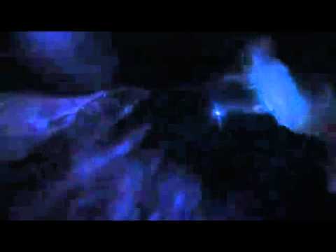 Youtube: Mark Visser rides giant JAWS waves at night !