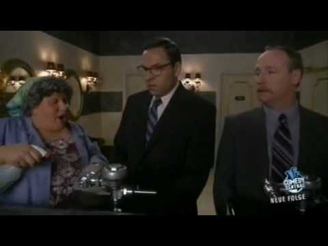 Youtube: Little BRiTAiN USA - Die Klofrau