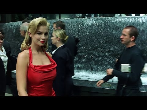 Youtube: The woman in the red dress | The Matrix [Open Matte]