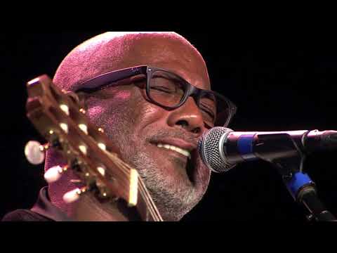 Youtube: Sarah Sarah - Jonathan Butler - Earl Klugh's Weekend of Jazz at the Broadmoor 2018