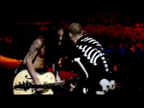 Youtube: Red Hot Chili Peppers - Californication - Live at Slane Castle