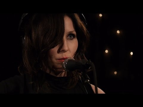 Youtube: Chelsea Wolfe - Boyfriend (Live on KEXP)