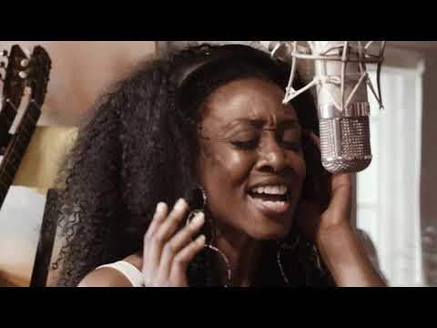 Youtube: Roachford - What We Had (Studio Video)