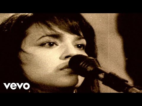 Youtube: Norah Jones - What Am I To You?