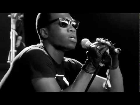 Youtube: Willis Earl Beal - Blue Escape/Wavering Lines || live @ Club / Pukkelpop || 17-08-2012