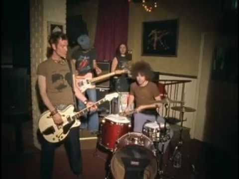 Youtube: The Dandy Warhols - Bohemian Like You  (Official Video)