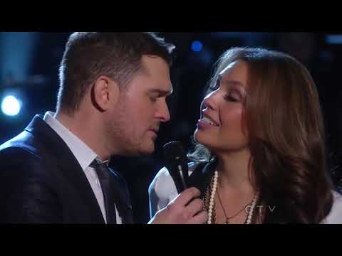 Youtube: Michael Bublé Duet With Thalia - Mis Deseos/Feliz Navidad - Live From NBC New York