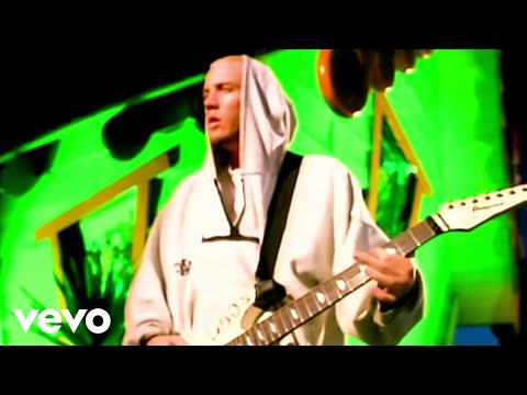 Youtube: Korn - Shoots and Ladders (Official HD Video)