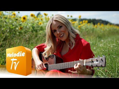 Youtube: Natalie Holzner - Ein bisschen Frieden (Offizielles Musikvideo)