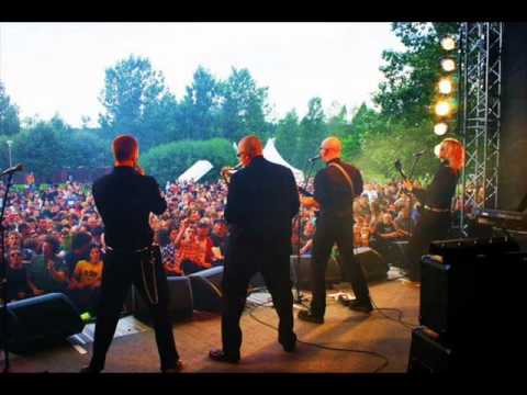 Youtube: MOON SKA by THE LIPTONES..respect from THE OLIVE BRANCH.wmv
