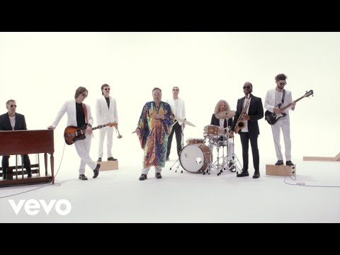 Youtube: St. Paul & The Broken Bones - Sushi and Coca-Cola (Official Video)