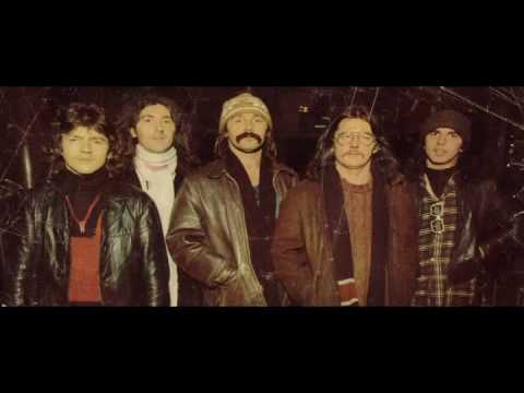 Youtube: Edda Művek - Ahogy élsz, úgy lesz jó (1979. 09.04. Budai Ifjúsági Park)