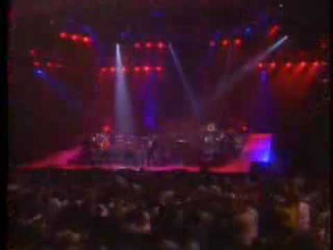 Youtube: Gloria Estefan And Miami Sound Machine Dr Beat Live 1989
