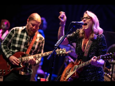 Youtube: Susan Tedeschi blows the roof off the Orpheum! "I Pity the Fool" 12/4/21