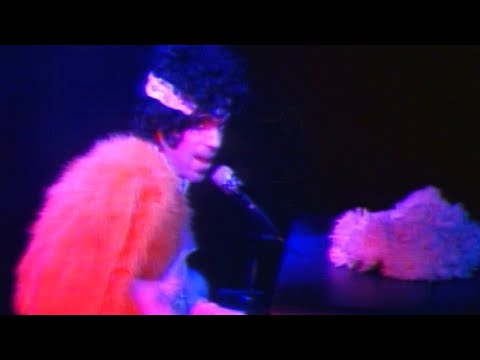 Youtube: Prince & The Revolution - The Beautiful Ones (Live 1985) [Official Video]