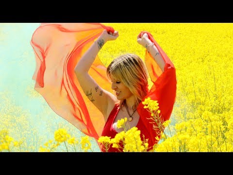 Youtube: JENNY VAN BREE - DIESEN EINEN KUSS - (OFFICIAL)