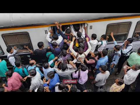 Youtube: Rush hour at train station in India
