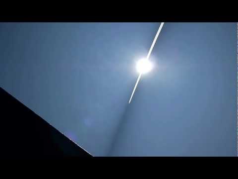 Youtube: 飛行機雲 Contrail 30s