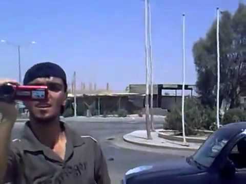 Youtube: ديربرس :الجيش الحر يسيطرون على ذخائر ودبابات الاسد
