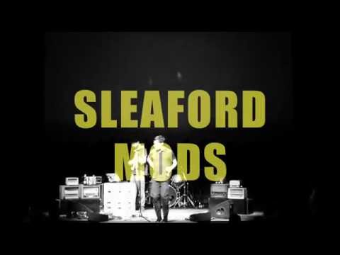 Youtube: Sleaford Mods - fizzy - live in Barcelona