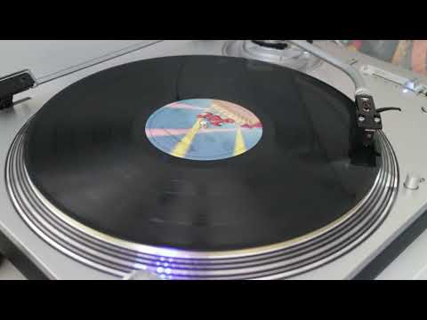 Youtube: Electric Light Orchestra - Last Train To London (1979 Vinyl LP) - Technics 1200G / Hana MH