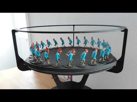 Youtube: Zoetrope 3D - The Rooster March