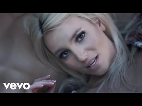 Youtube: Britney Spears - Perfume (Official Video)