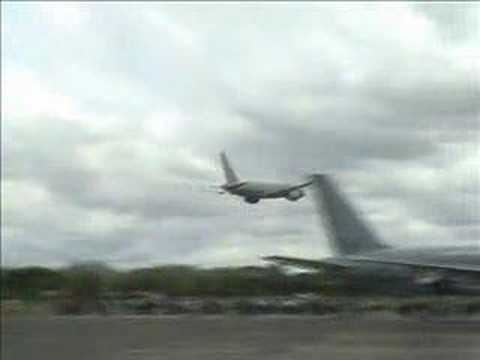 Youtube: 757 Fly by Then Vertical