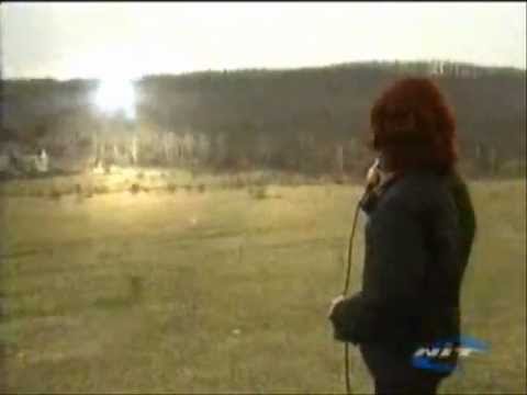 Youtube: UFO - Documentary team witness paranormal event..