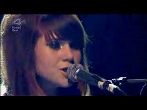 Youtube: Kate Nash And Billy Bragg - A New England/Foundations - NME