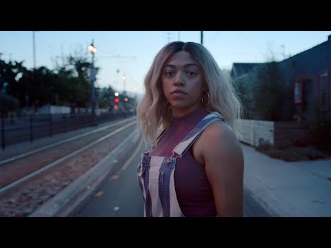 Youtube: Mahalia - I Wish I Missed My Ex