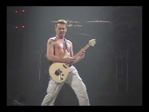 Youtube: Van Halen - Eruption (Seattle, 2007)