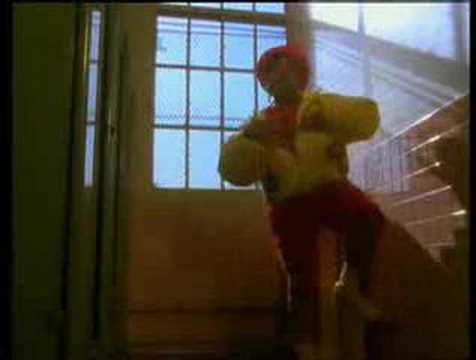 Youtube: Monie Love - Monie In Middle